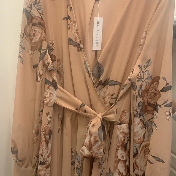 Baltic Born | Dresses | Baltic Born Lydia Taupe Floral Maxi Dress | Poshmark